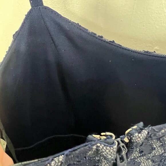 NWT Speechless Fit & Flare Dress Navy Lace Silver Glitter Padded Bust Size 5 - Picture 4 of 5